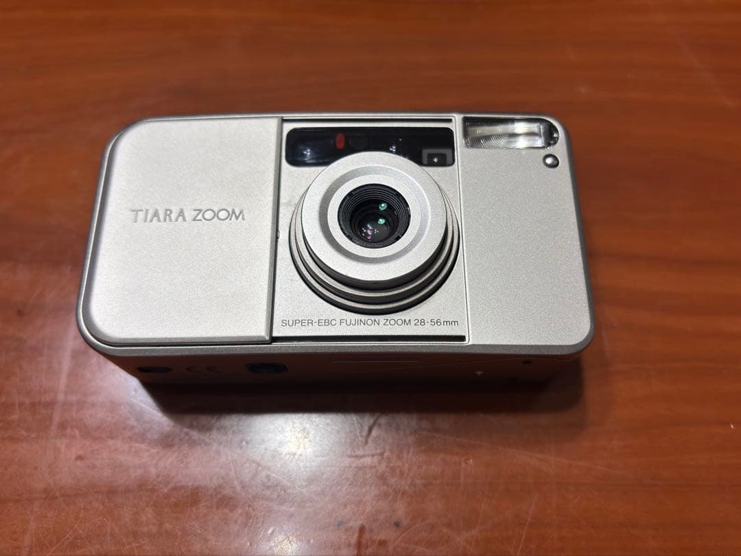 富士フイルム Tiara Zoom 通電確認済み ケース付 美品 フィルムカメラ