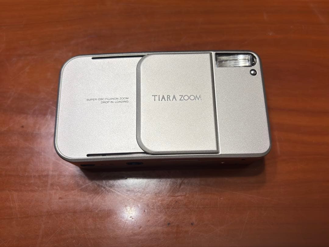 富士フイルム Tiara Zoom 通電確認済み ケース付 美品 フィルムカメラ