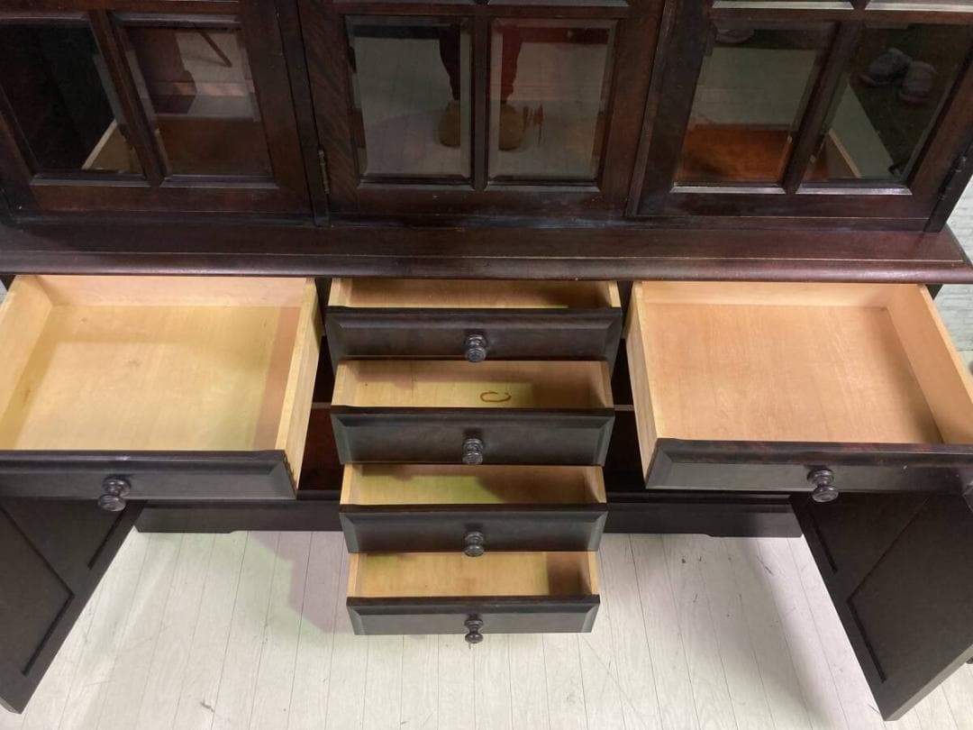 北海道民芸家具 格子ガラス扉 樺材 無垢 カップボード 収納棚 飾り棚 食器棚