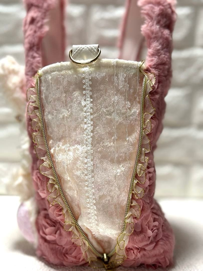 ゆ*ら様 コヤンイサムチョン　サイドファスナーバッグ　ピンクファー　白うさちゃん