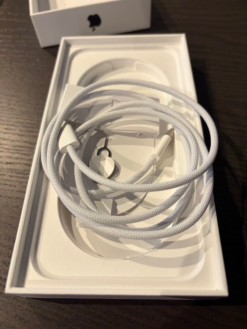 iPhone16e 128gb ブラック