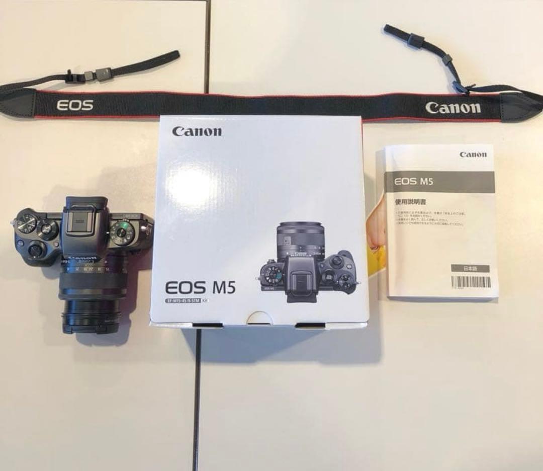 デジタルカメラ EOS M5