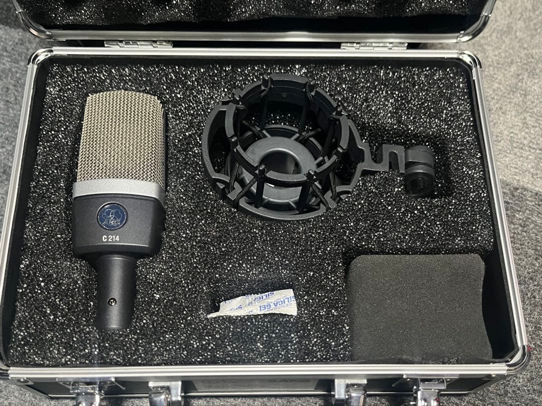 AKG C214 コンデンサーマイク　ケース付き