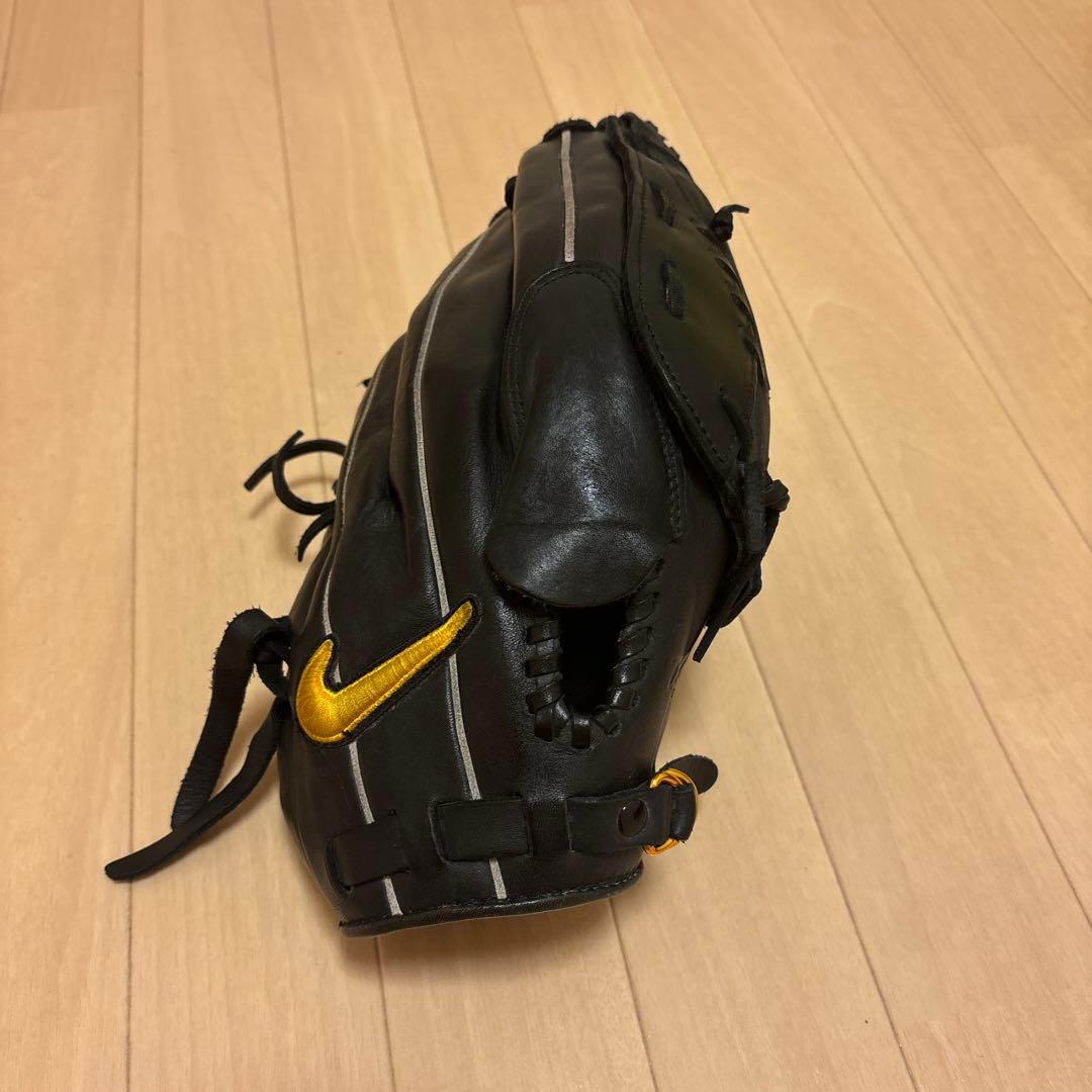 Nike ブラック 軟式グローブ ダルビッシュモデル