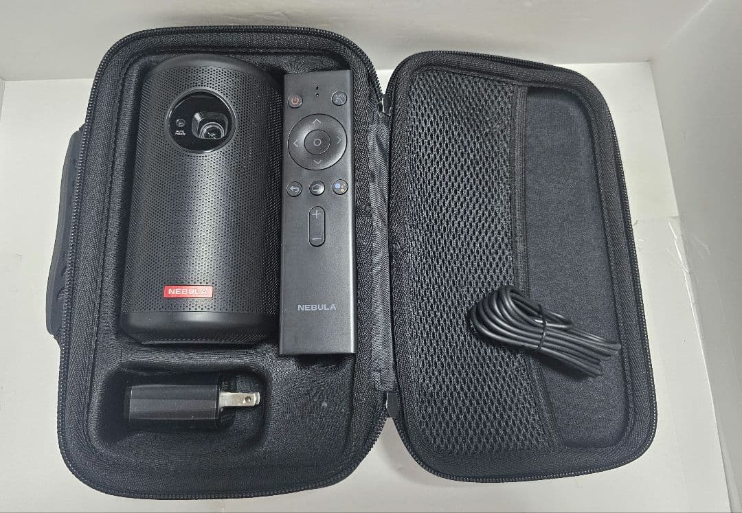 Anker NEBULA capsule II プロジェクター キャリーケース付