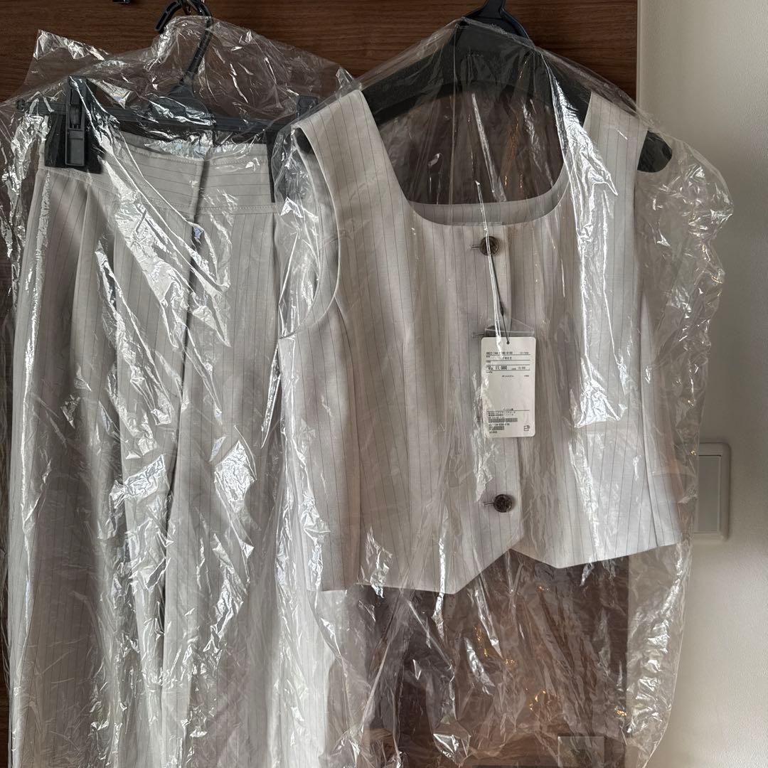 ユナイテッドアローズ　セットアップ　ベスト　卒業式　入学式　スーツ　結婚式