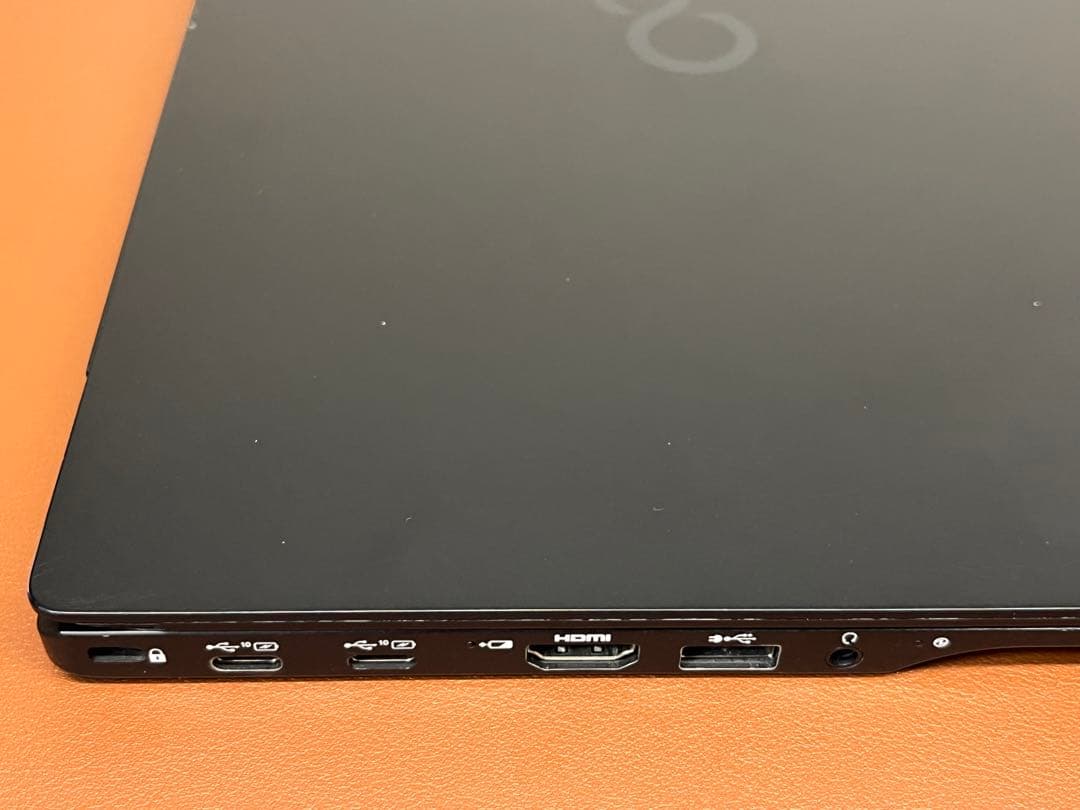 LIFEBOOK UH08 i3-1115G4 FHD 8G 顔認証 240GB