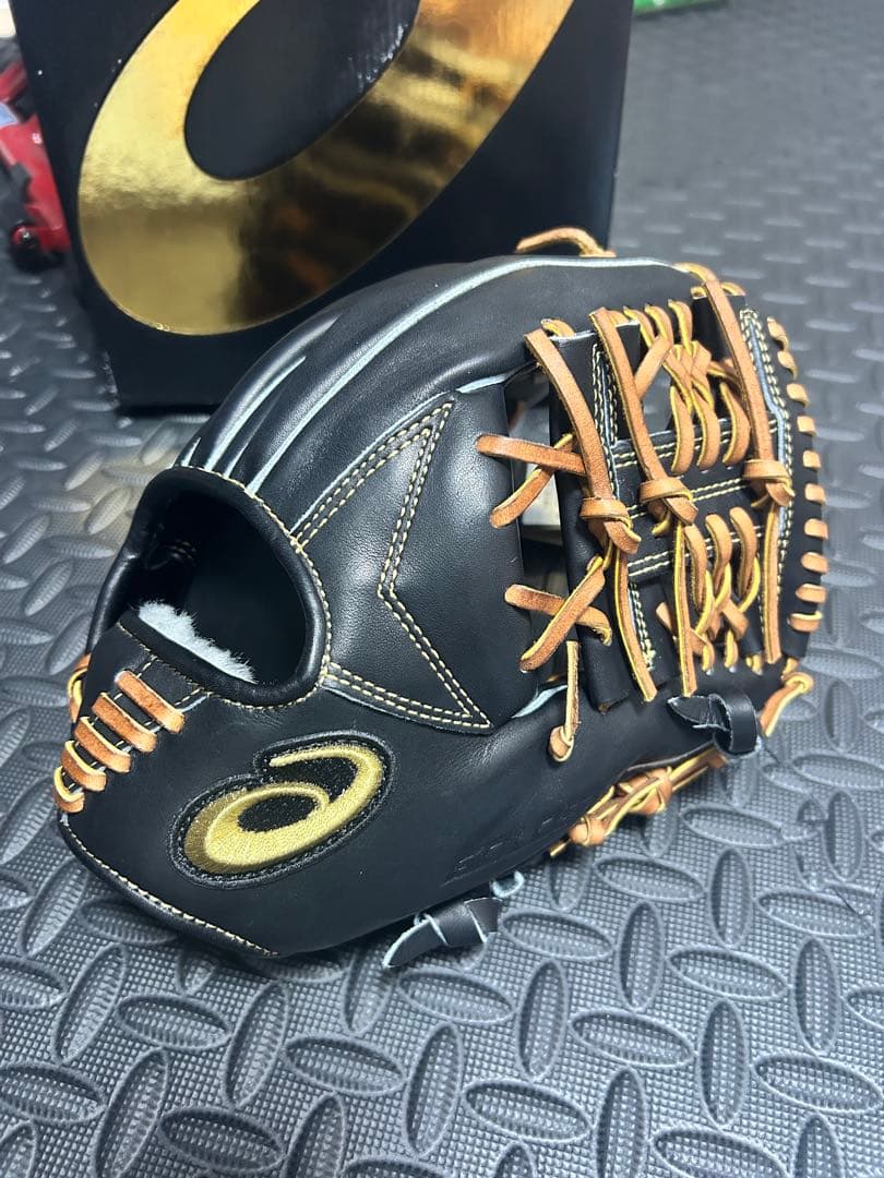 超値下げ中！学生応援！アシックス　硬式内野手用　未使用品　ゴールドステージ