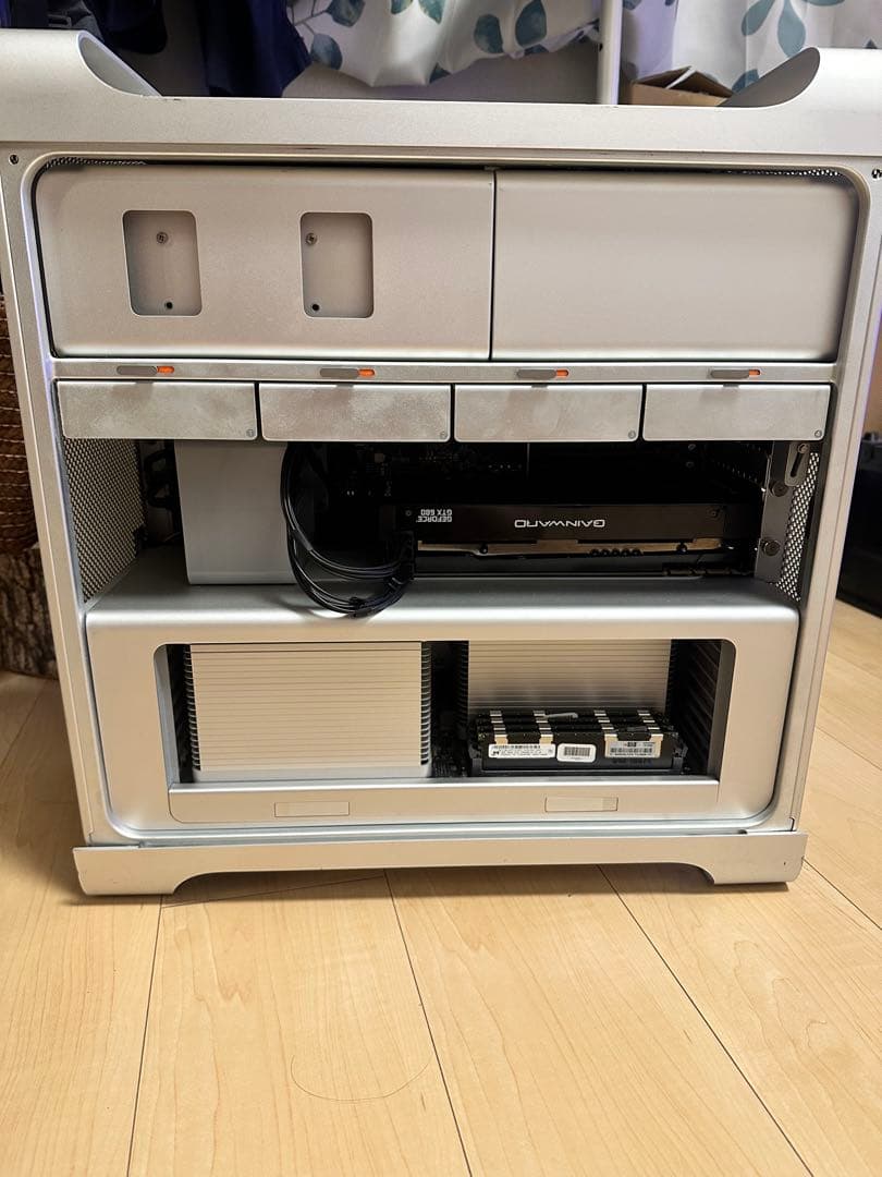 格安MacPro 5.1 (2 x 3.33 GHz )