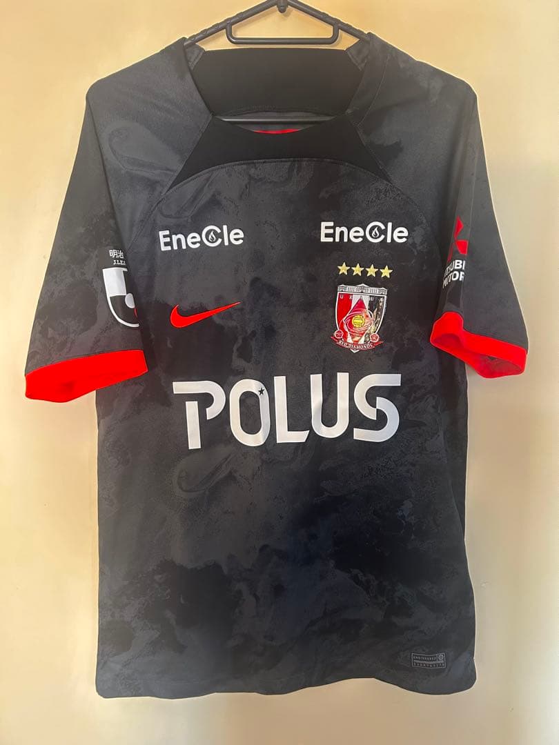 浦和レッズ　ユニフォーム　黒ユニ サイズM