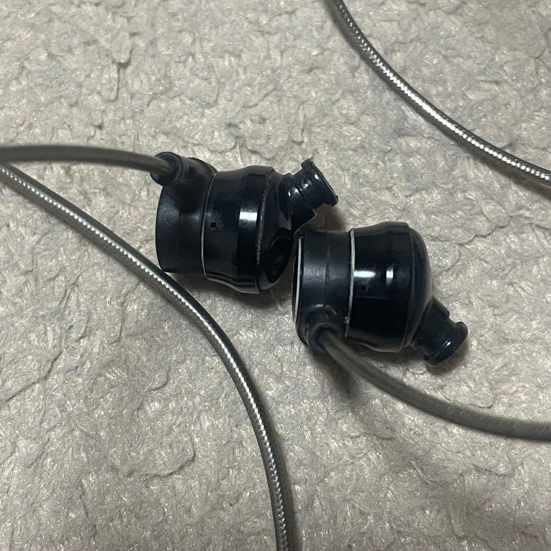 Dynamic Motion DM200H ハイブリッドイヤホン 有線