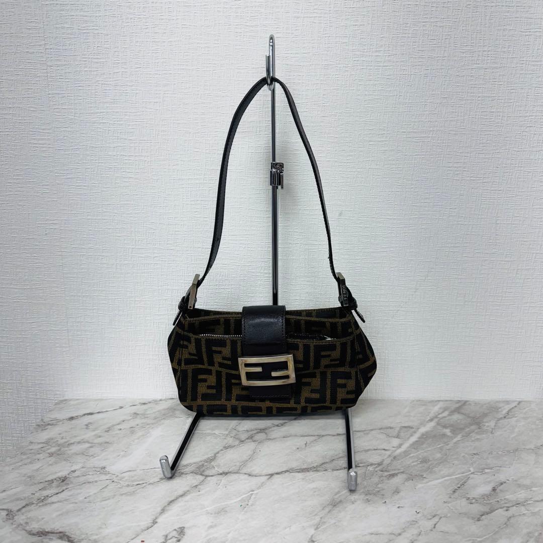 ✨FENDI✨フェンディ✨ズッカ柄✨シルバー金具✨ブラウン✨ハンドバッグ✨