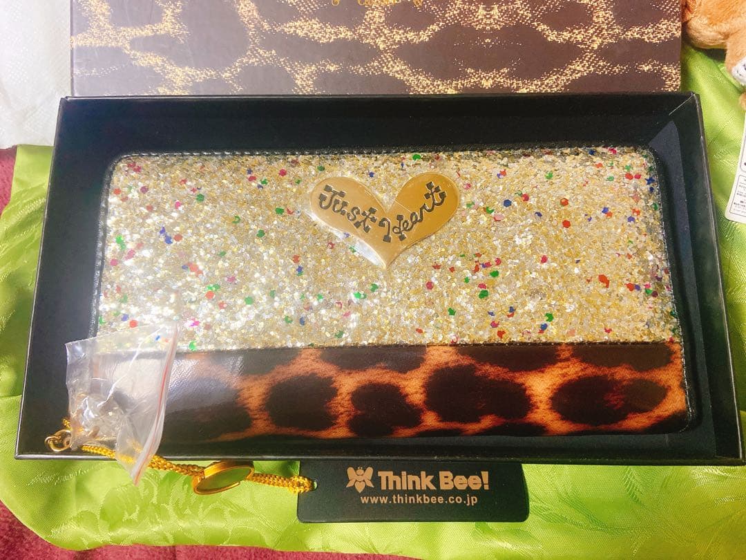 Think Bee!／Just Heart／長財布／ヒョウ柄×グリッターラメ