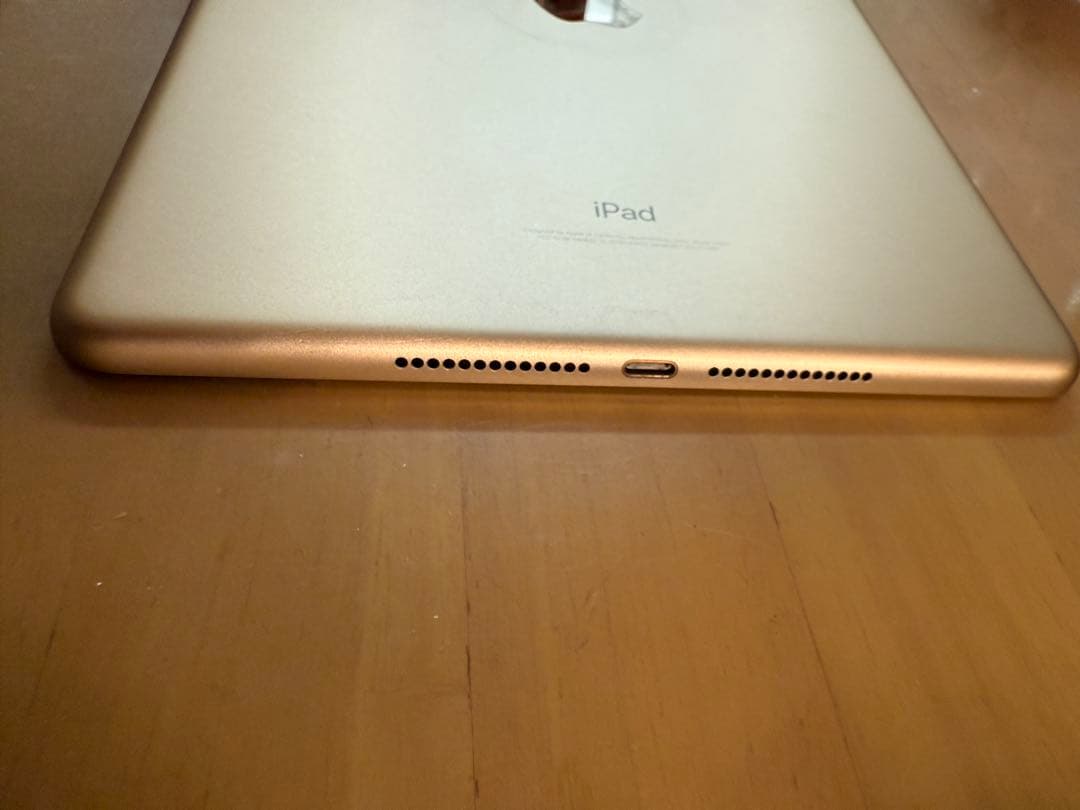 Apple iPad 第5世代 ゴールド 本体のみ
