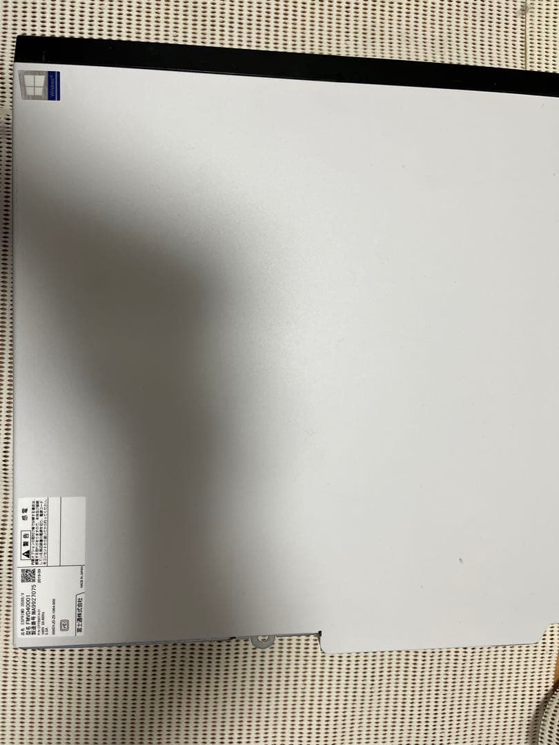 Windowsデスクトップ ESPRIMO D588/V FMVD38037P i3-8100