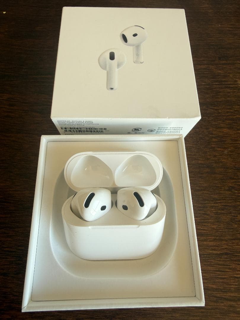 超美品 Apple AirPods 4 アクティブノイズキャンセリング搭載