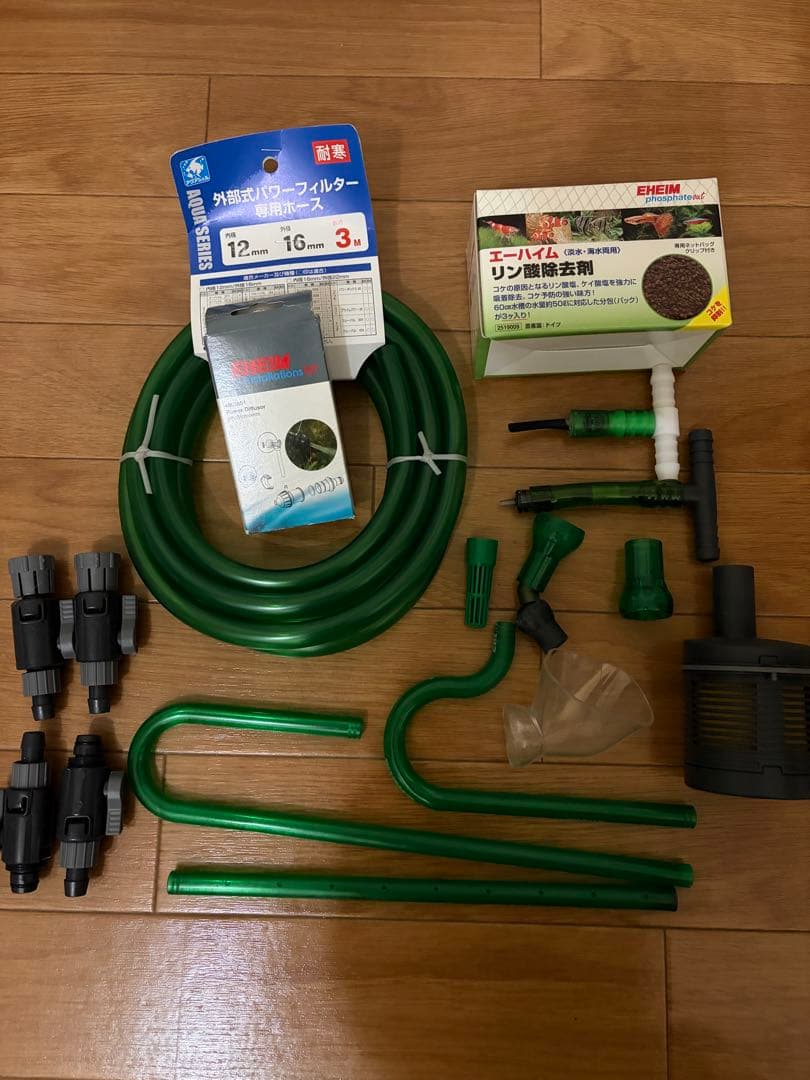 エーハイム2213、アクロトライアングル、CO2ジェネレーターなど水草水槽セット