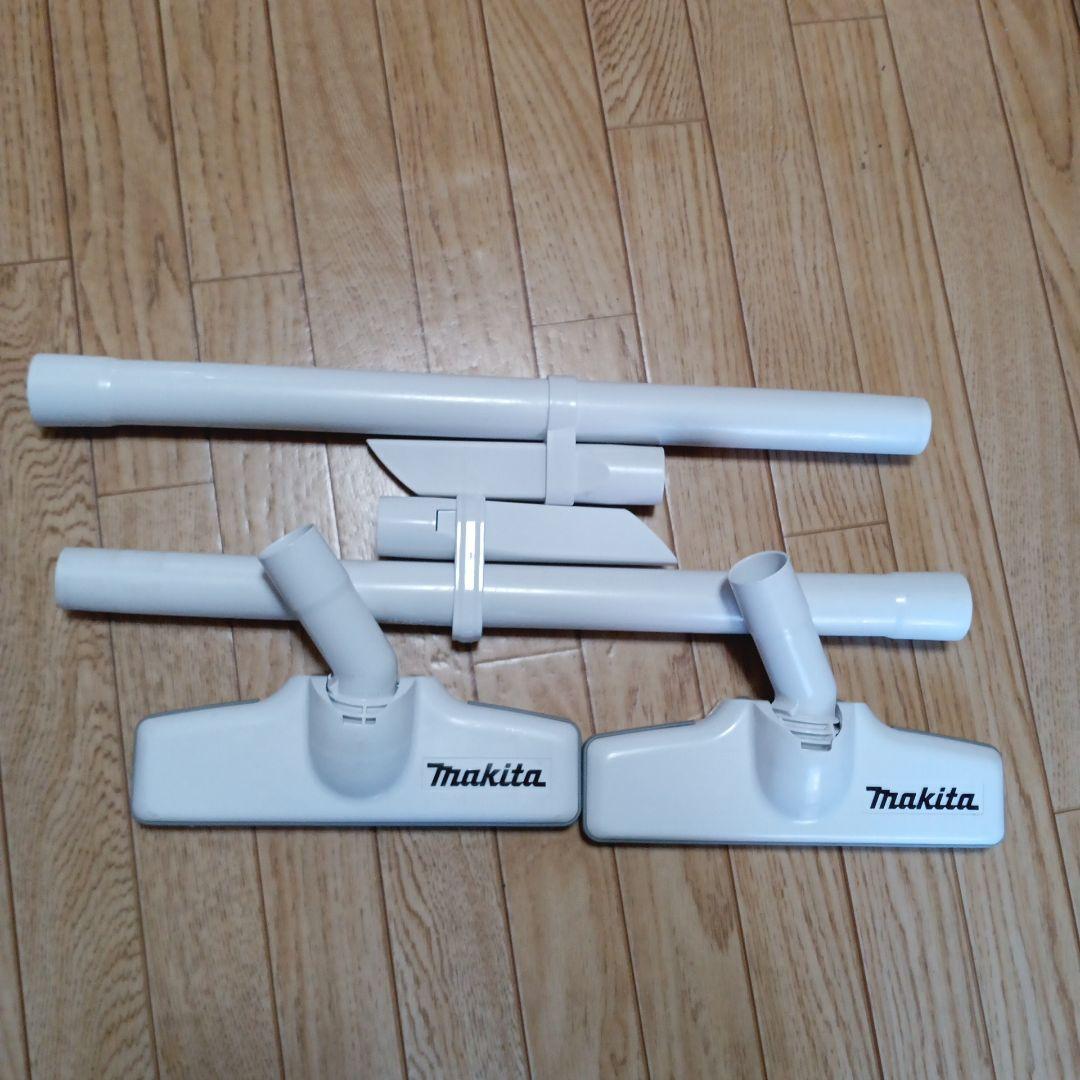 マキタ10.8V充電式クリーナーCL107FDの２台セット　バッテリー、充電器付