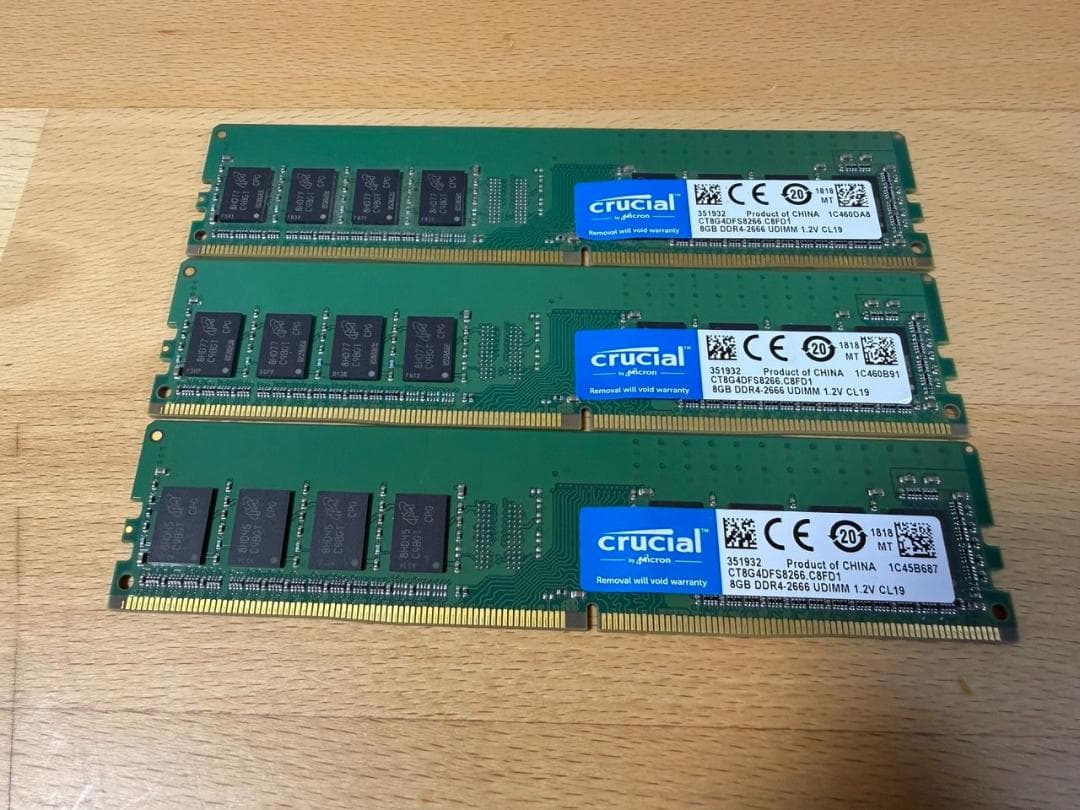 Crucial 8GB DDR4-2666 MHz ８GB ⨉ ３