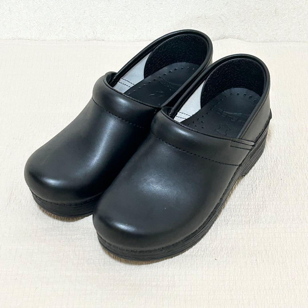 ✨未使用✨ 【dansko】 プロフェッショナ ルクロッグサンダルオールレザー