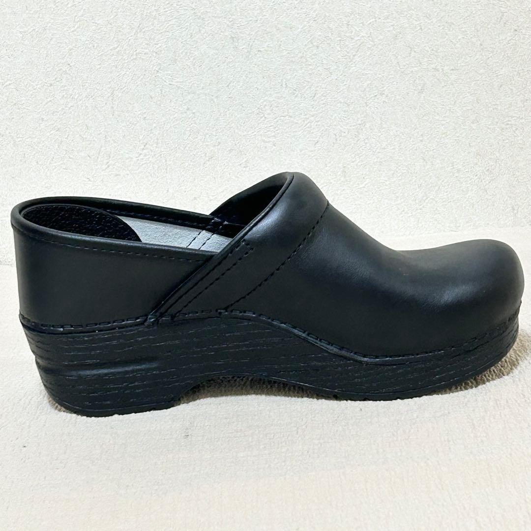 ✨未使用✨ 【dansko】 プロフェッショナ ルクロッグサンダルオールレザー