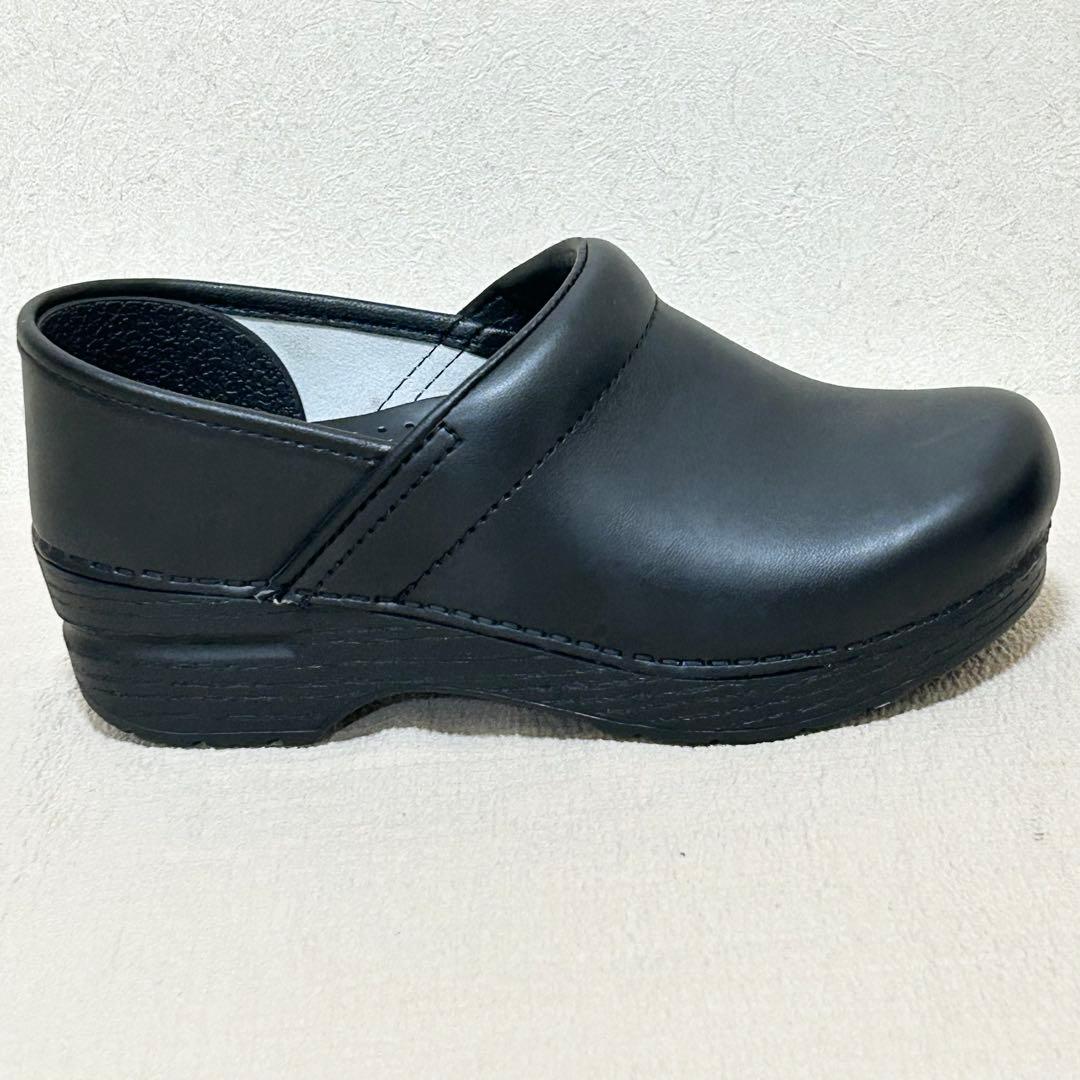 ✨未使用✨ 【dansko】 プロフェッショナ ルクロッグサンダルオールレザー