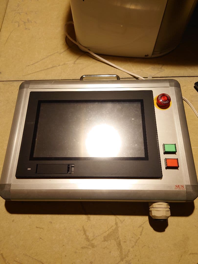 キーエンス　タッチパネル　VT5-W10