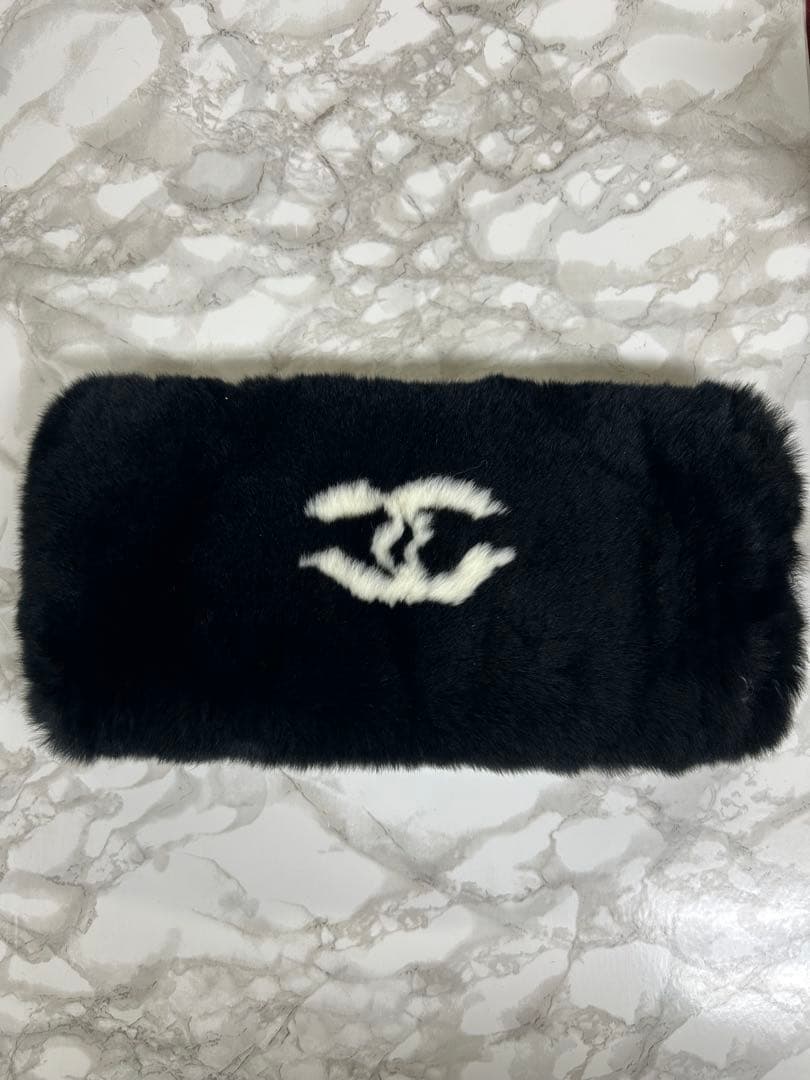 CHANEL✨シャネル✨100％ラパンラビット毛 ファーリストバンド