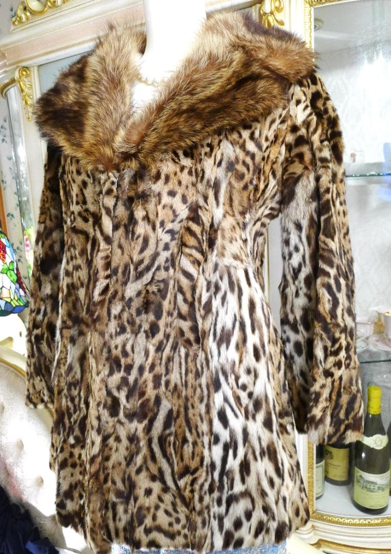 超お買い得最終価格❣️【EMBA】レオパード柄FUR＆お襟ラクーンFUR コート