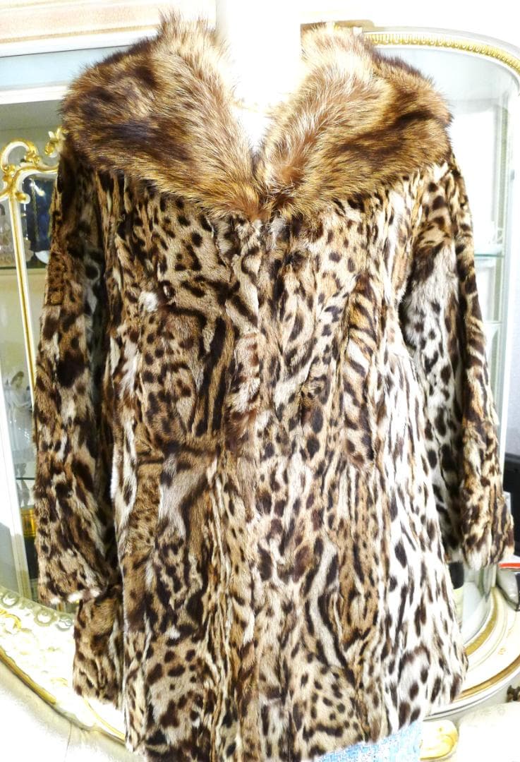 超お買い得最終価格❣️【EMBA】レオパード柄FUR＆お襟ラクーンFUR コート