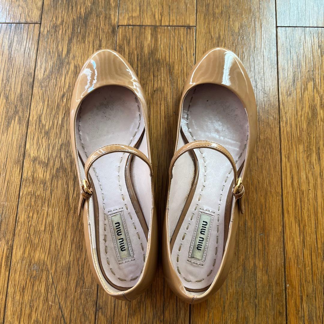 Miu Miu ベージュ フラットシューズ バレリーナ　37.5 ミュウミュウ