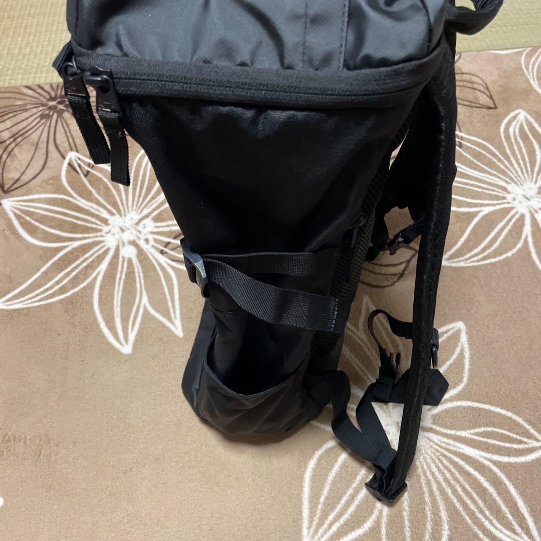 アンダーアーマー　ターポリンバックパック40L