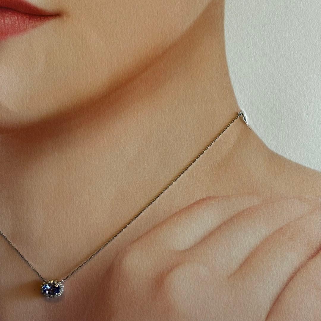 Pt 小さなタンザナイト と　ダイヤモンドネックレス