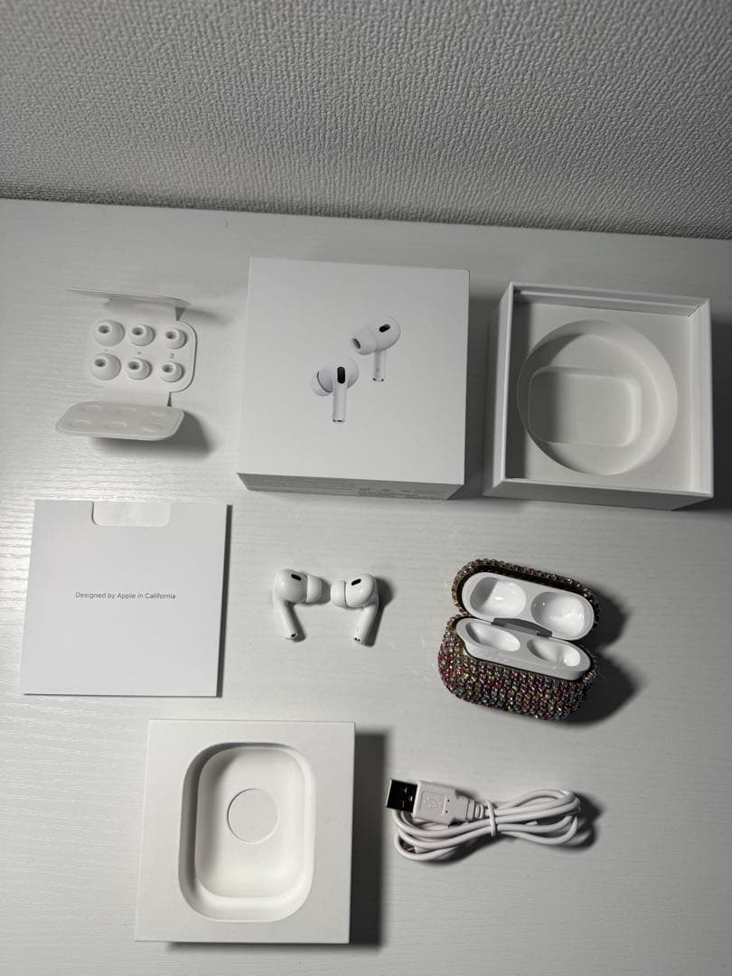 美品❗️AirPods Pro (第2世代) USB-C充電ケース付き