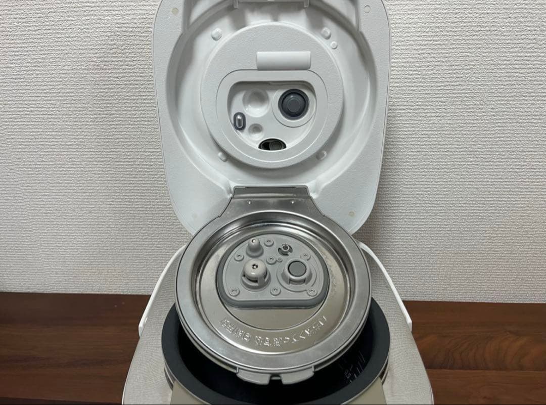 【美品】Panasonic SR-SJW058 IH炊飯器 Wおどり炊き