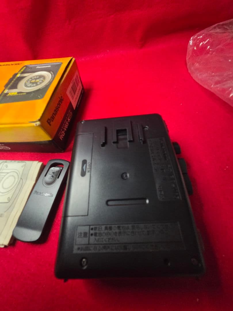【未使用品】Panasonic ラジオ付きカセット プレーヤー RQ-V65-K