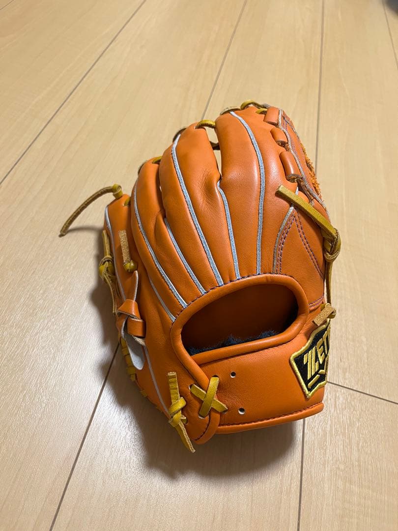 西武ライオンズ　源田壮亮選手　軟式グローブ
