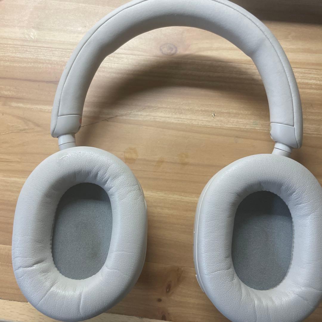 ワイヤレスヘッドホン Sony WH-1000xm5