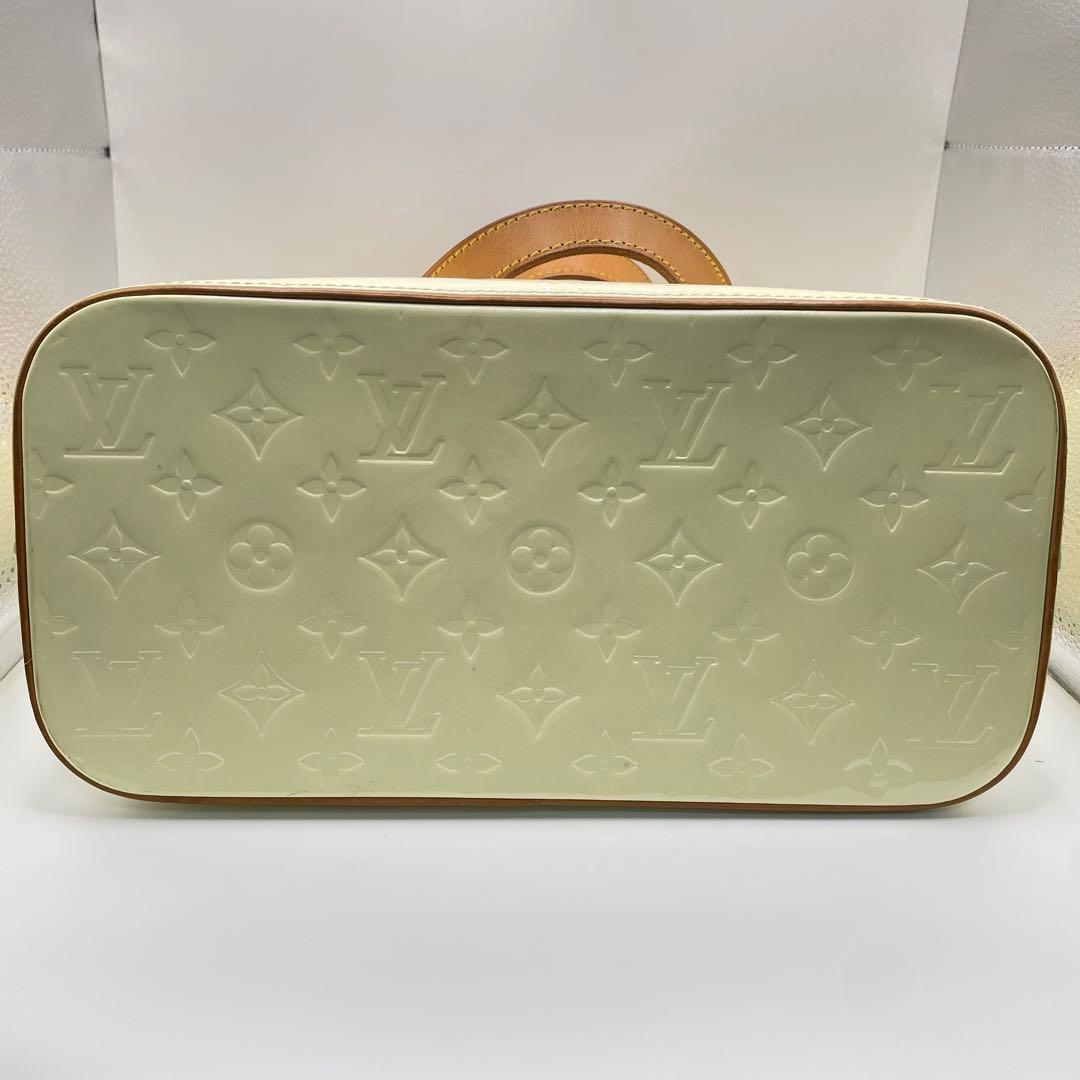 ルイヴィトン モノグラムヴェルニ ハンドバッグ トート ショルダー クリーム系