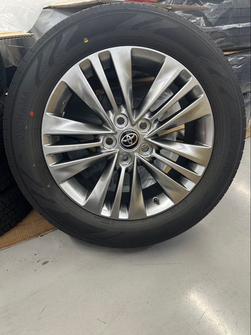 【送料込み】40系アルファード純正タイヤホイールセット 18インチ