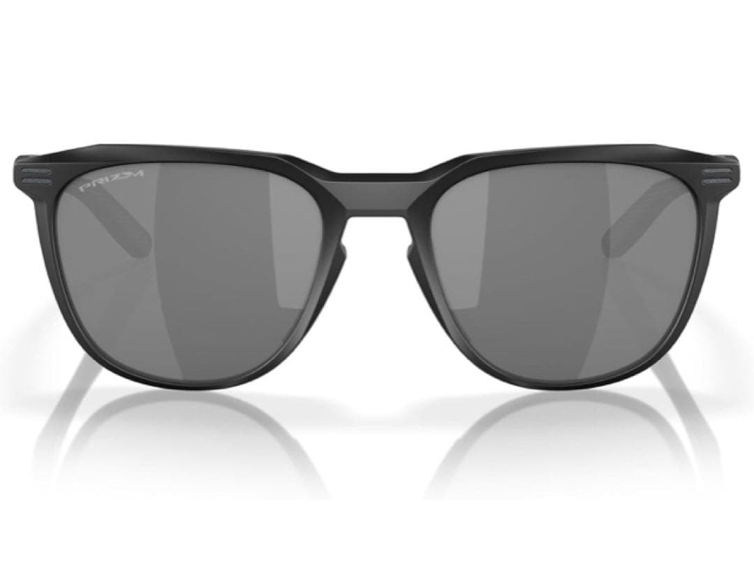 ironaka.t　Oakley サングラス　009286A（新品）