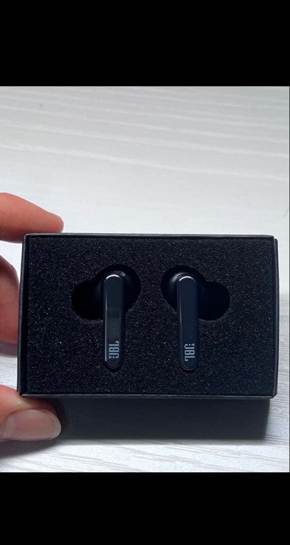 美品‼️JBL LIVE PRO 2 ワイヤレスイヤホン