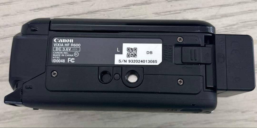 ビデオカメラ Canon VIXIA HF R600