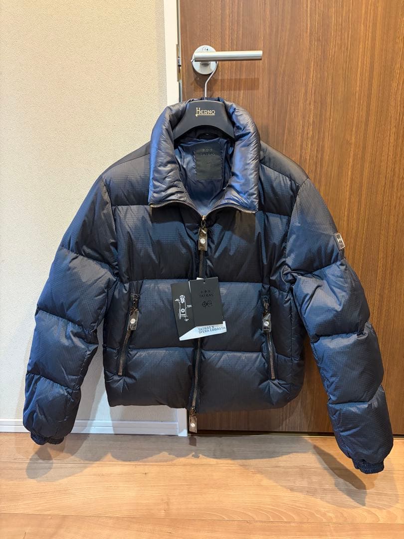 TATRAS ブラック　ダウンジャケットマネーギャング　02