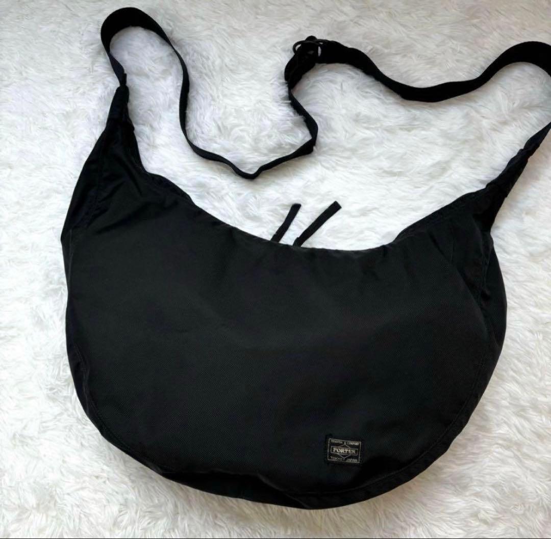 美品　ポーター　吉田カバン　ハーフムーン　三日月型　ショルダーバッグ　大きい