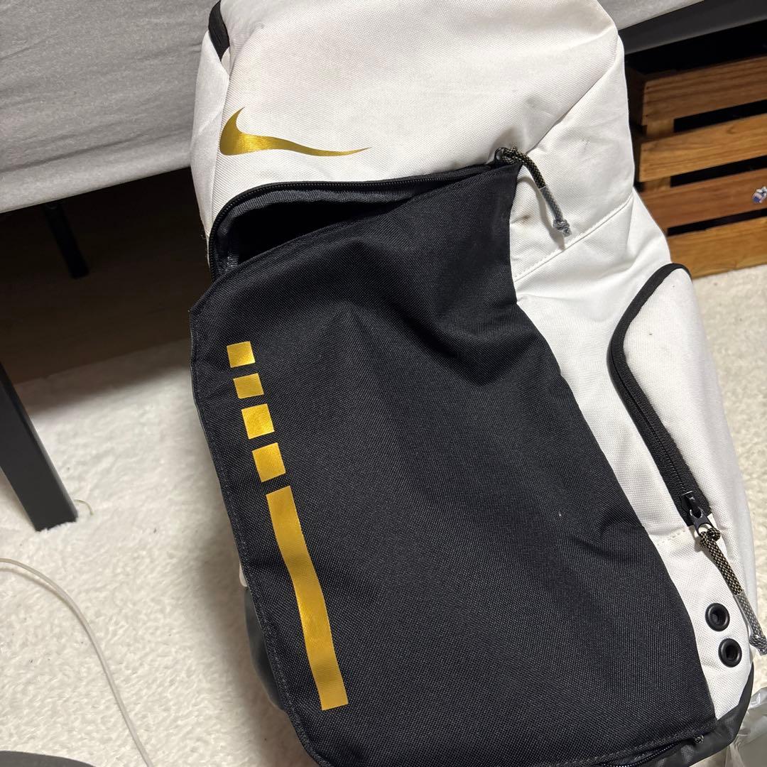 みっきー ナイキ　エリートバックパック