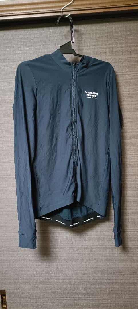 パスノーマルスタジオ　ロングスリーブジャージ（紺色）