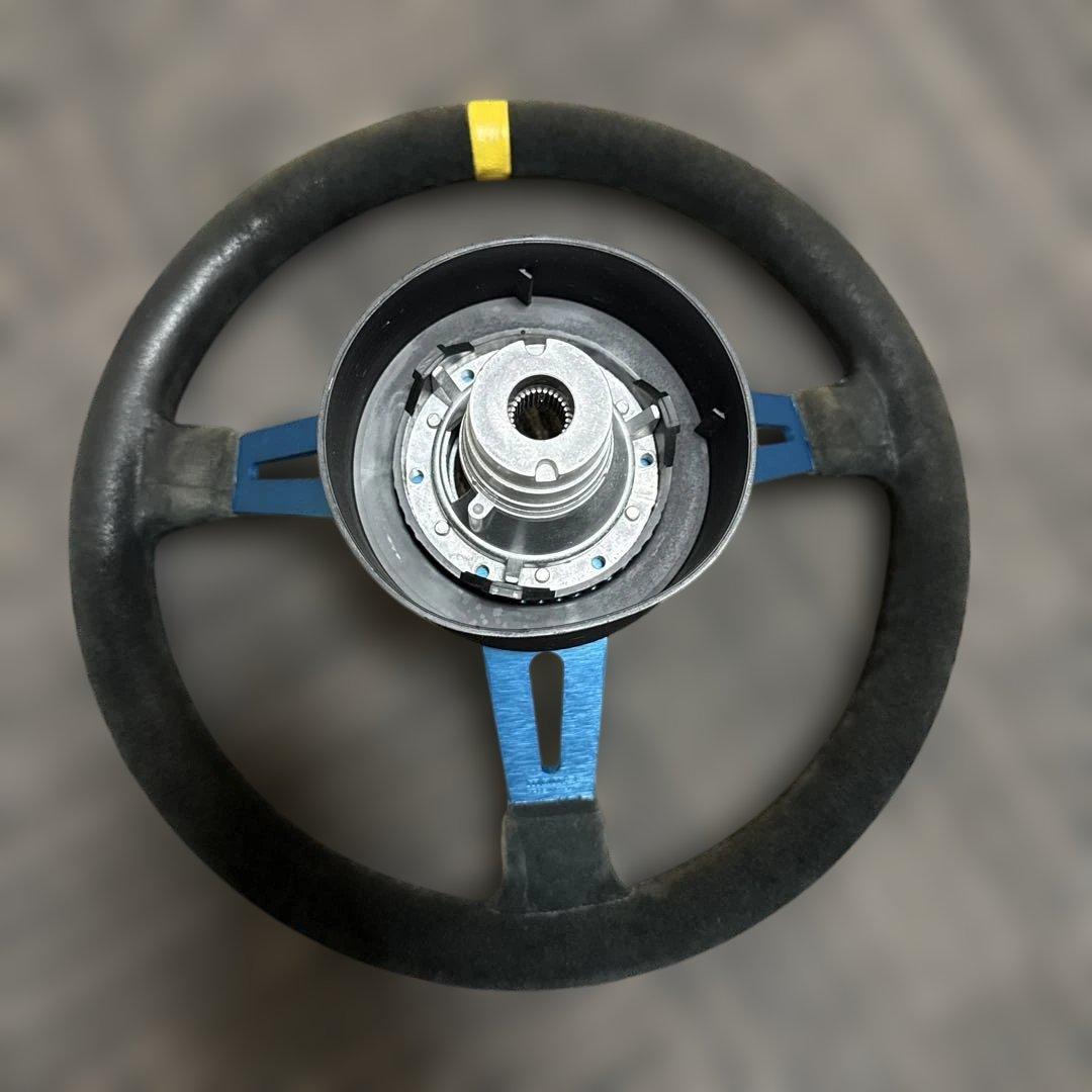 『最終値下げ』momo ステアリングハンドル