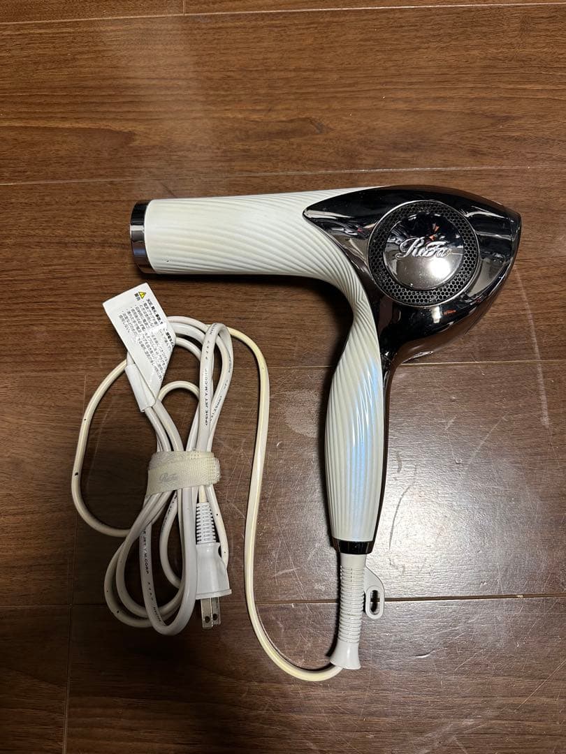 リファ　ドライヤー　2020年製