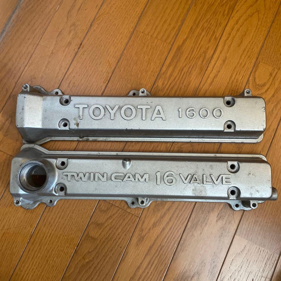 TOYOTA 1600 ツインカム 16バルブ バルブカバー